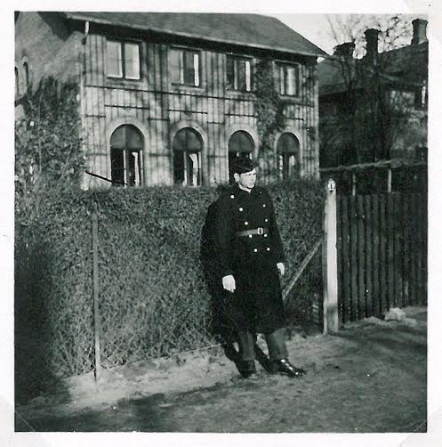 CB Betjent Aage Holm