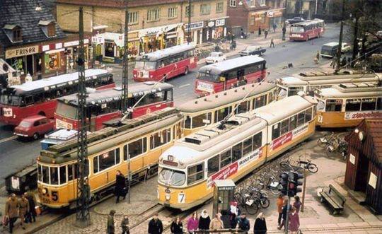 Husum Torv med sprovogne - Copy - Copy - Copy