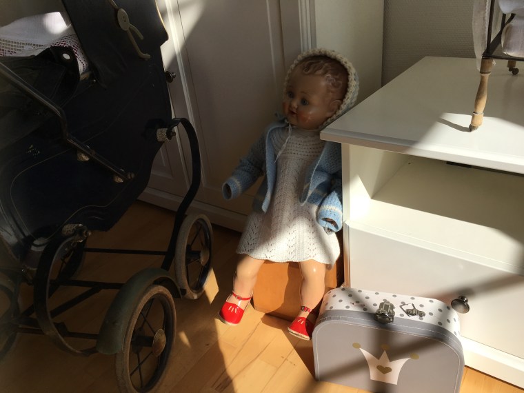 Itkin vogn Eton og compositon dukke