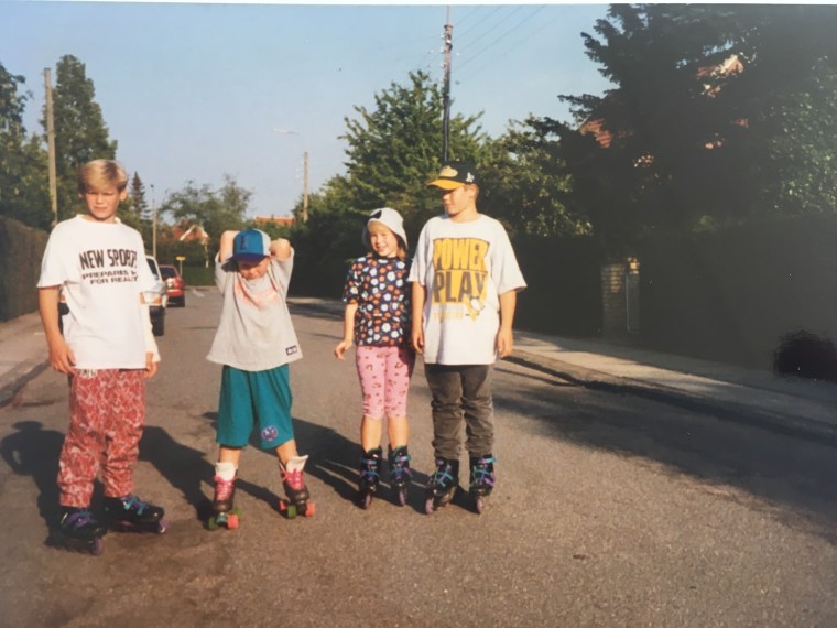Mine børn på min min barndomsvej i 1991