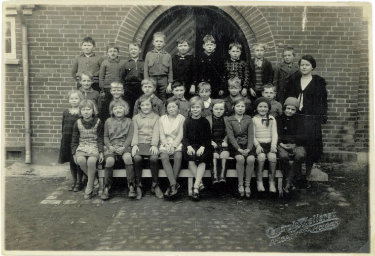 Min mors 3. klasse og lærer Frk Dybvad på Søndre Skole